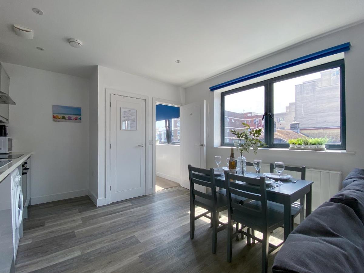 Modern One Bedroom Apartment In Town Centre & 4 Min To The Beach Bournemouth Eksteriør billede
